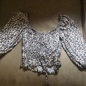 black flower design, scrunchy type so it will fit to your body. REALLY stretchy